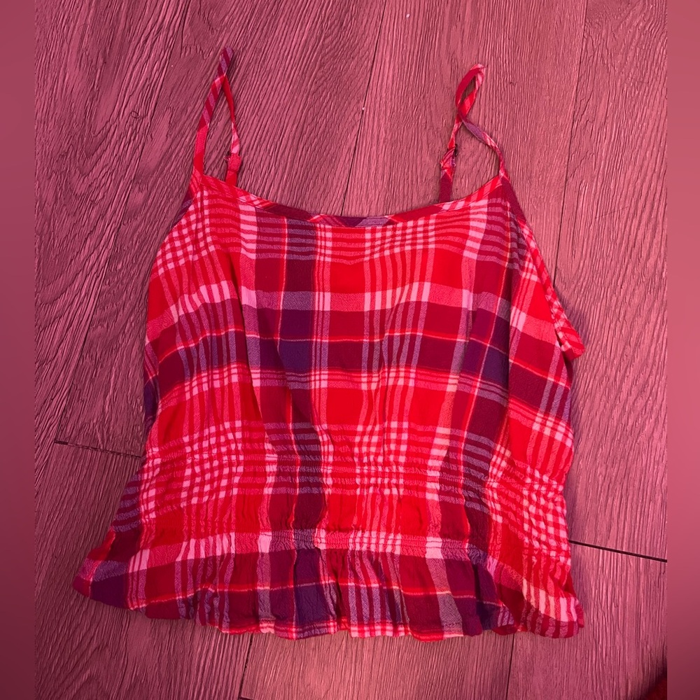 Red white and blue plaid cropped tank top from the brand SO in xs